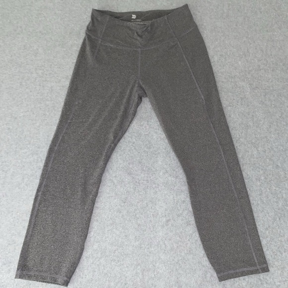 All In Motion Capri Leggings Women's Small Gray Cropped Yoga Pants 24x23 Gym - Picture 1 of 14